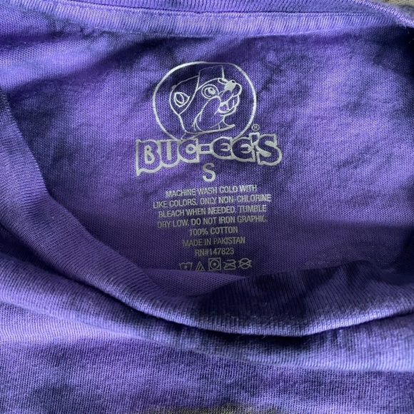 2024 Buc-ee’s Halloween “Hey Boo!” Glow In The Dark Purple Black Orange T Shirt - Picture 5 of 6